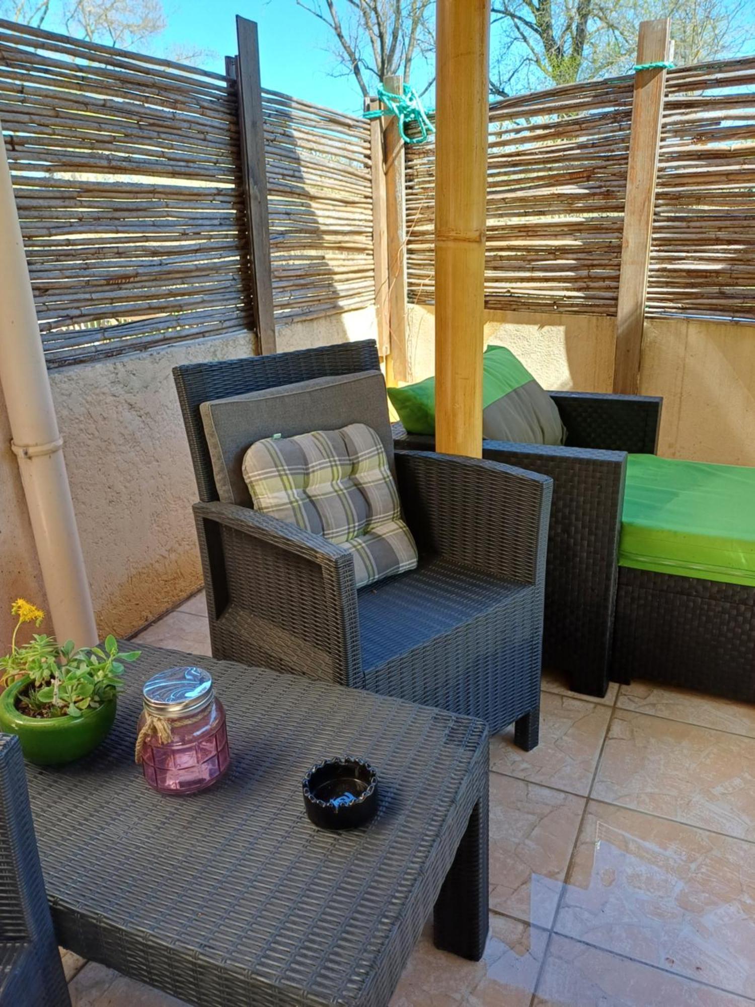 Studio 10M2, Terrasse 18M2 , Parking, Piscine Et Accueille Les Animaux Quissac  Eksteriør billede